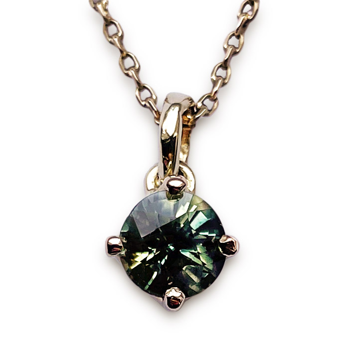 Goldanhänger mit grün-blauem Saphir für Ketten entworfen und gefertigt von der Goldschmiede Guggenberger